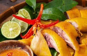 Cách làm gà ủ muối tại nhà đơn giản, thơm ngon như ngoài tiệm
